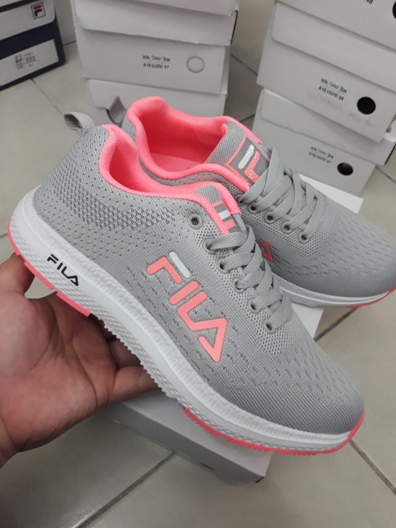 fila peach shoes