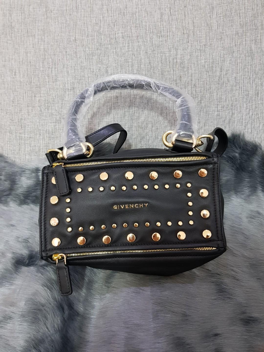 Givenchy pandora shop studded