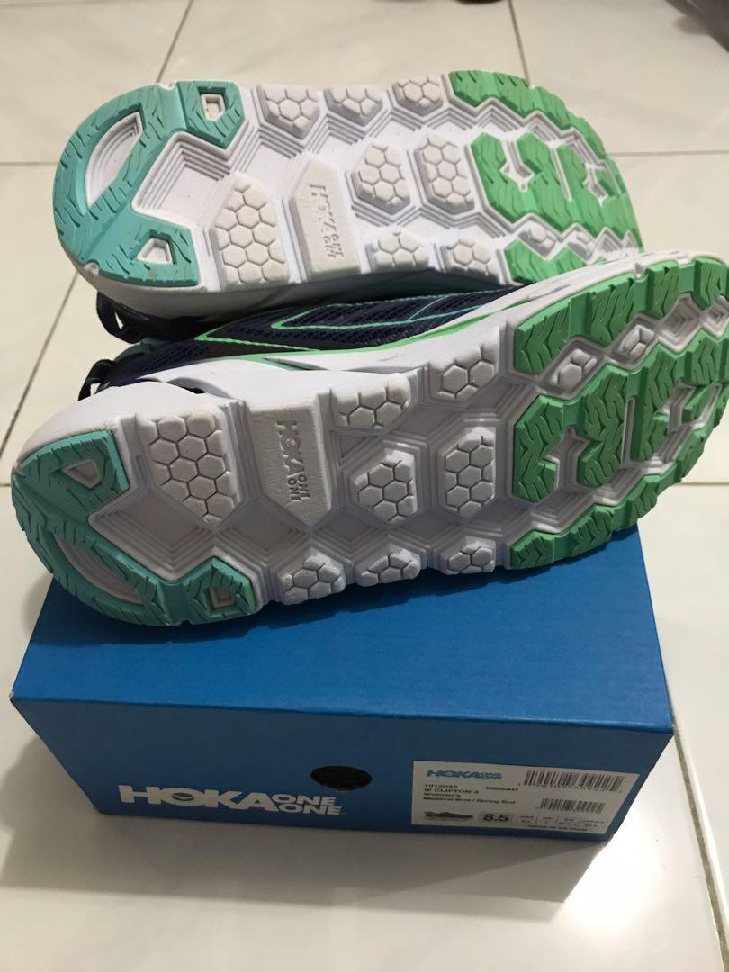 Jual Sepatu Lari Merk Hoka Olah Raga Perlengkapan Olahraga Lainnya Di Carousell