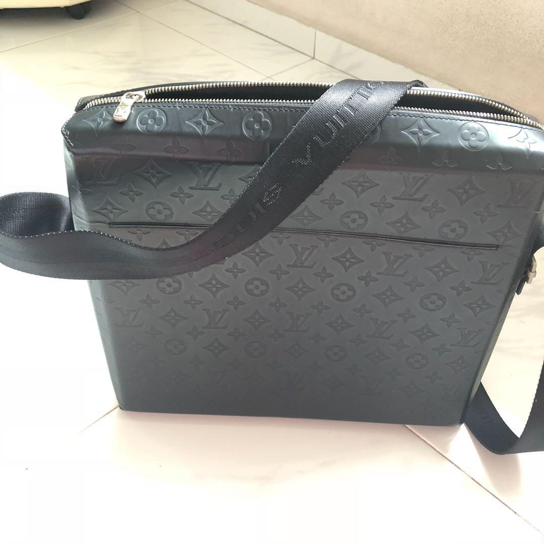 Louis Vuitton Box Slingbag, Men's Fashion, Bags, Sling Bags on Carousell