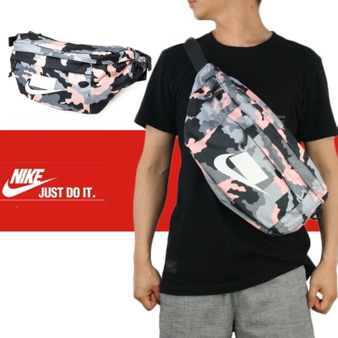 Nike sportswear tech printed hip pack best sale