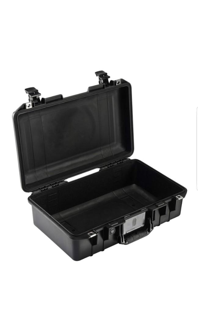 black hard case suitcase