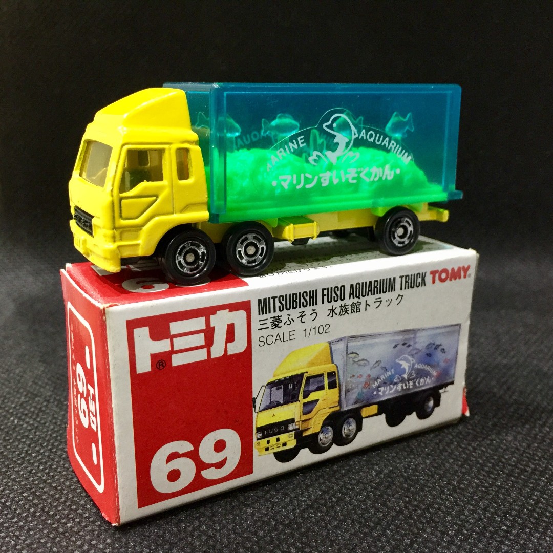 tomica lorry