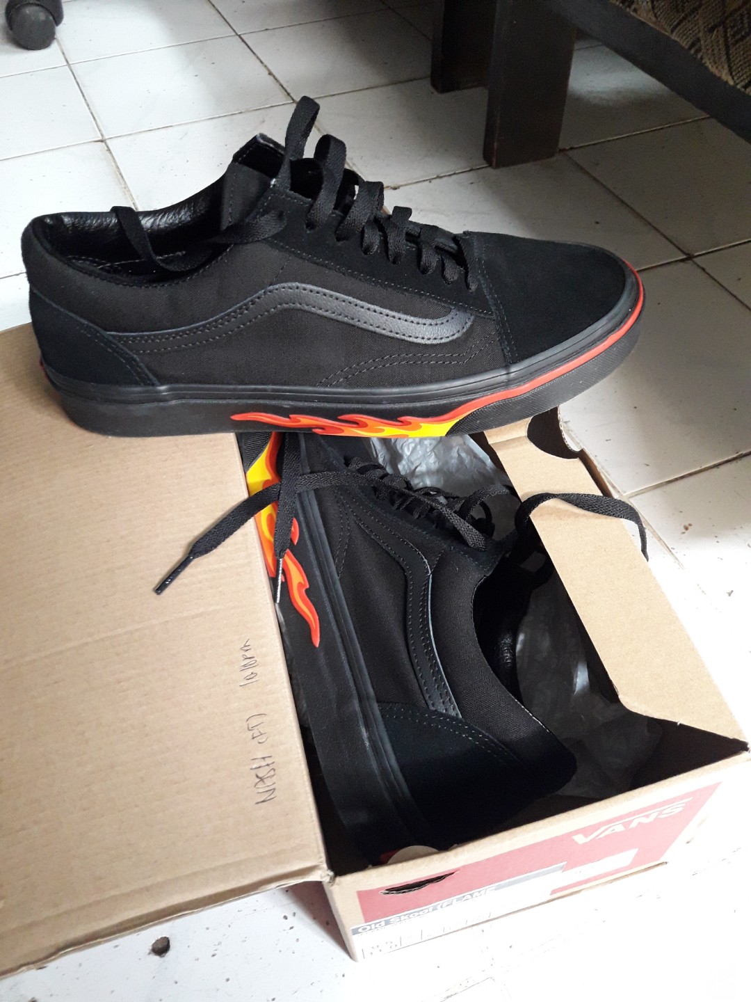 Vans Old Skool Flame Men S Fashion Men S Footwear Sneakers On