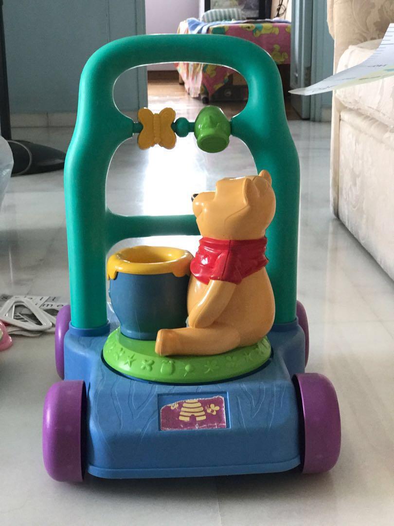 Winnie the pooh push walker 2025