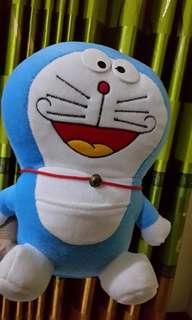 Boneka doraemon