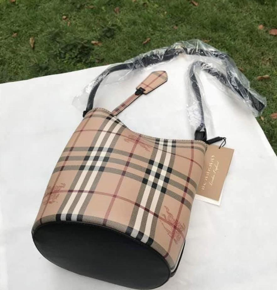 Burberry crossbody bucket shop bag