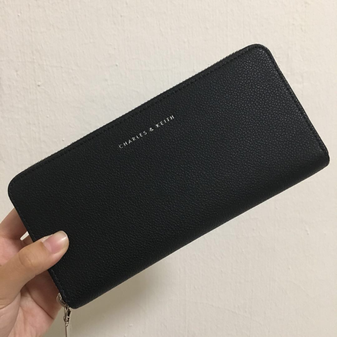 Charles Keith Basic Top Zip Wallet Black Women S Fashion Bags Wallets Wallets On Carousell