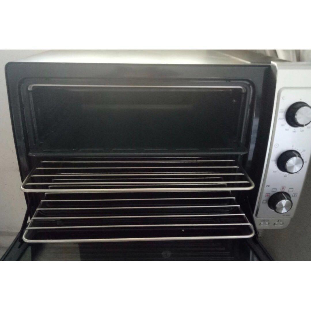 DeLonghi Sfornatutto Maxi EO 32852 Electric Oven, TV & Home Appliances