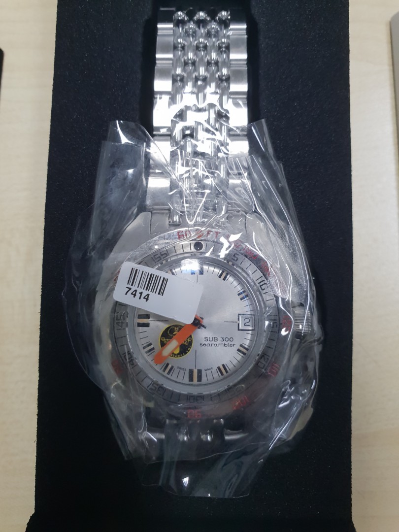 Doxa sub 300 best sale searambler silver lung
