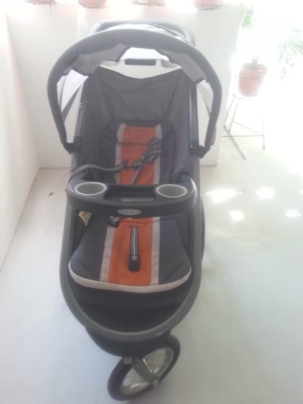 Graco Jogging Stroller, Babies & Kids, Going Out, Strollers on Carousell