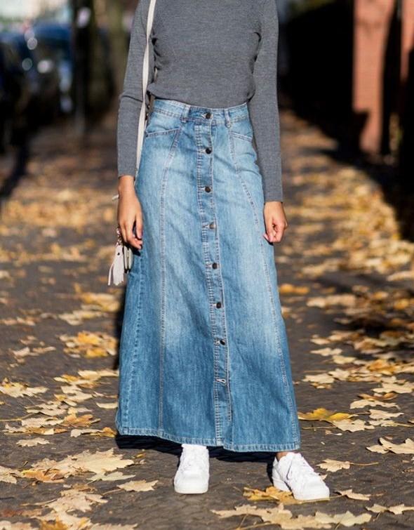 Guess long outlet denim skirt