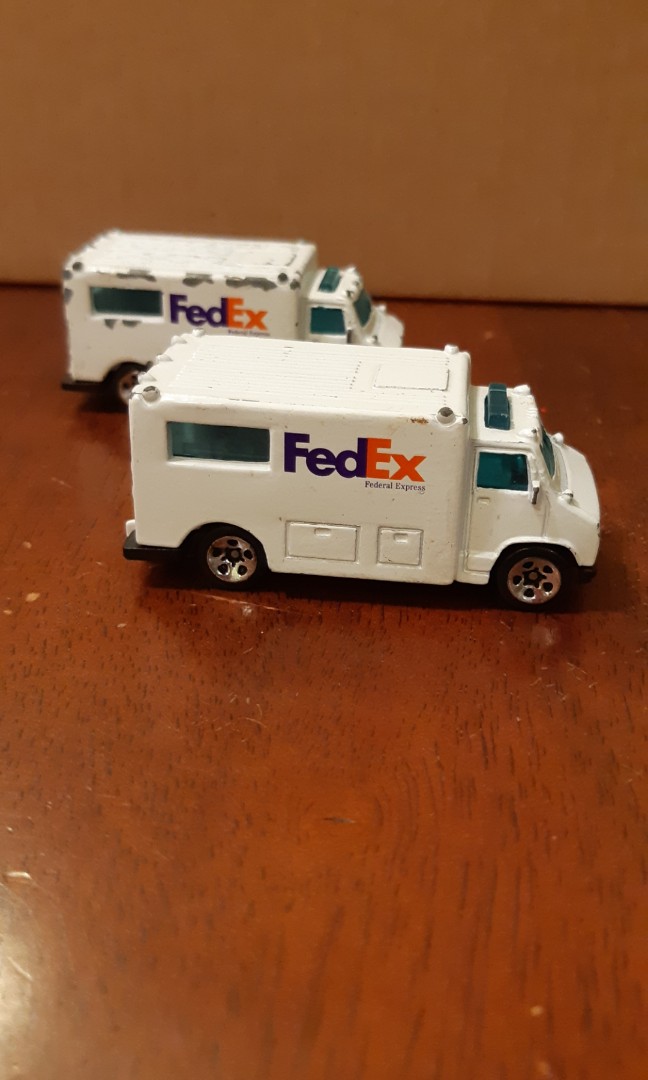 Hot wheels fedex hotsell truck