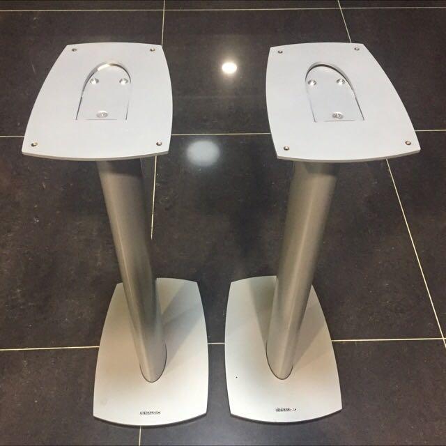 dynaudio stand 3
