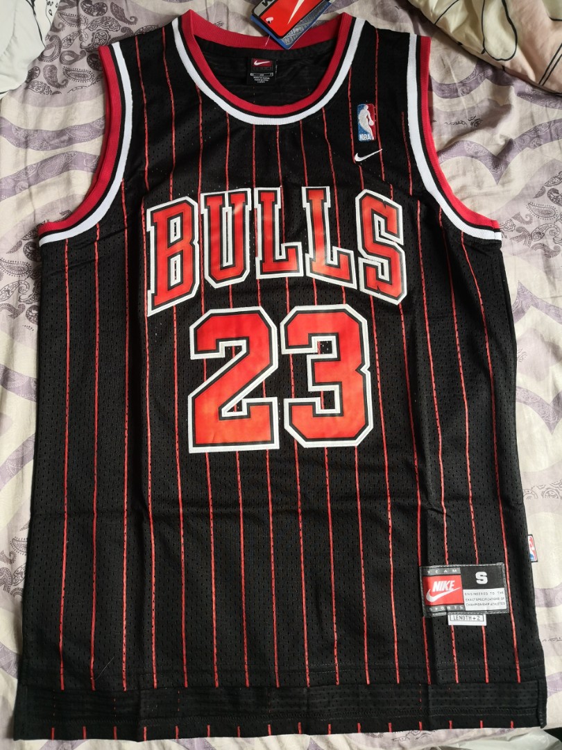 chicago bulls jersey number 2