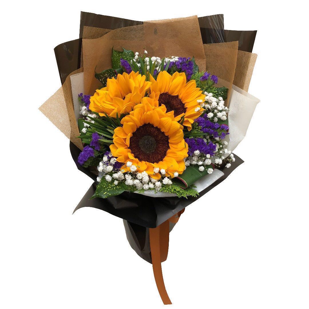 Summer Surprise 3 Sunflowers Floral Bouquet Gardening Flowers Bouquets On Carousell