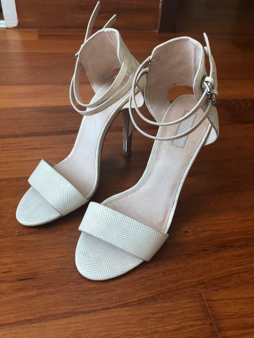 cheap silver heels under $2