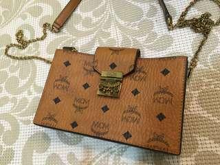 MCM 鏈條 斜背包