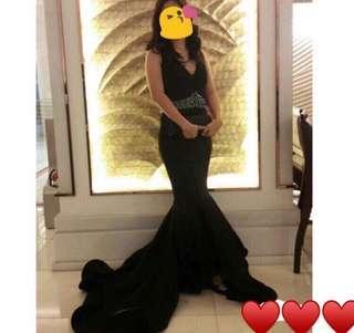 For rent - Black Serpentina Gown