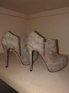 Wayne Cooper booties - size 6.5