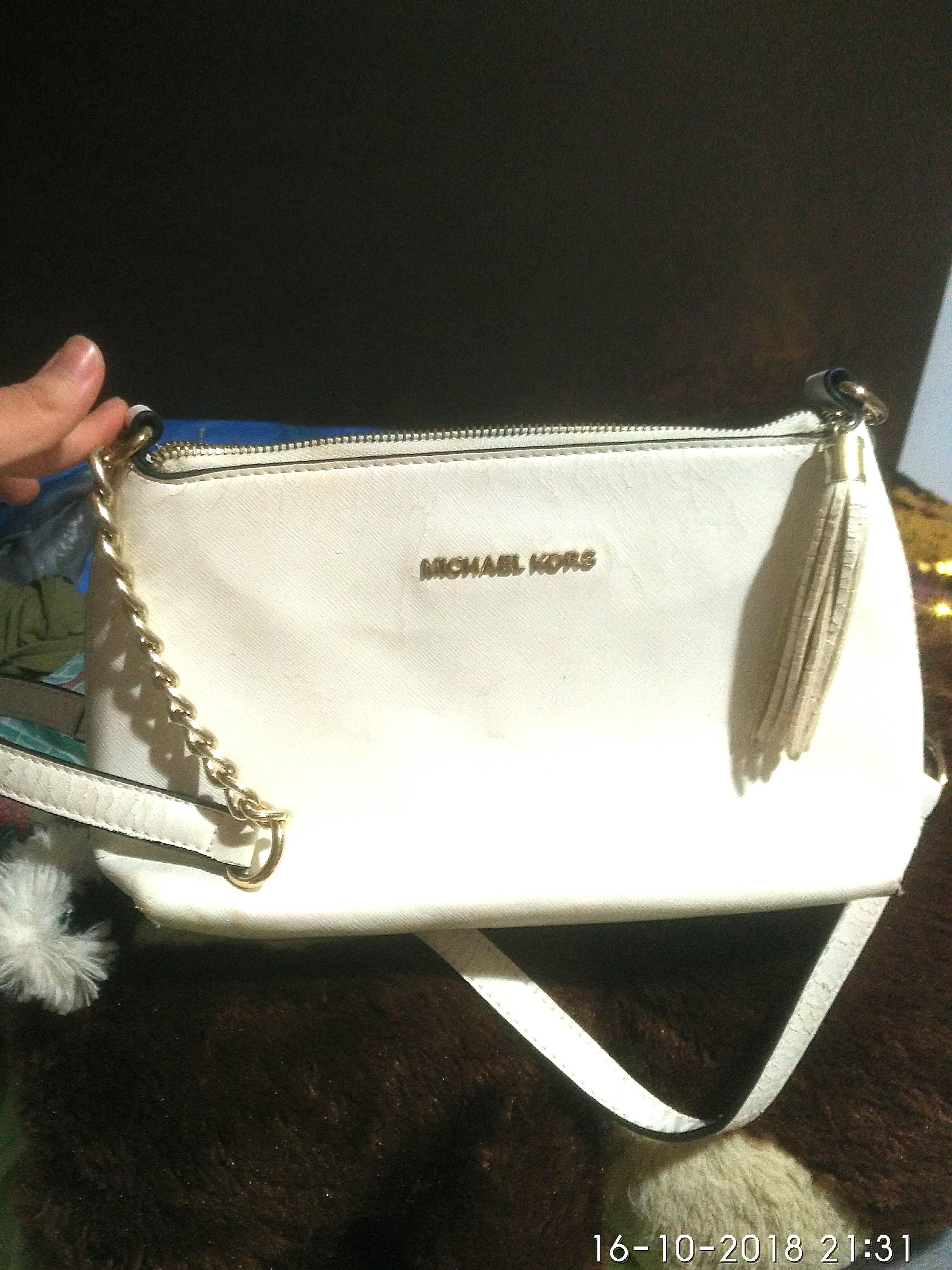Mk sling bag 2018 discount