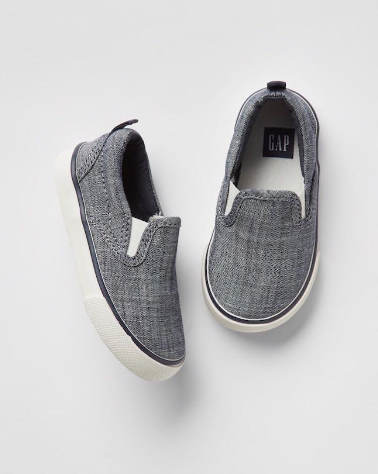baby gap sneakers