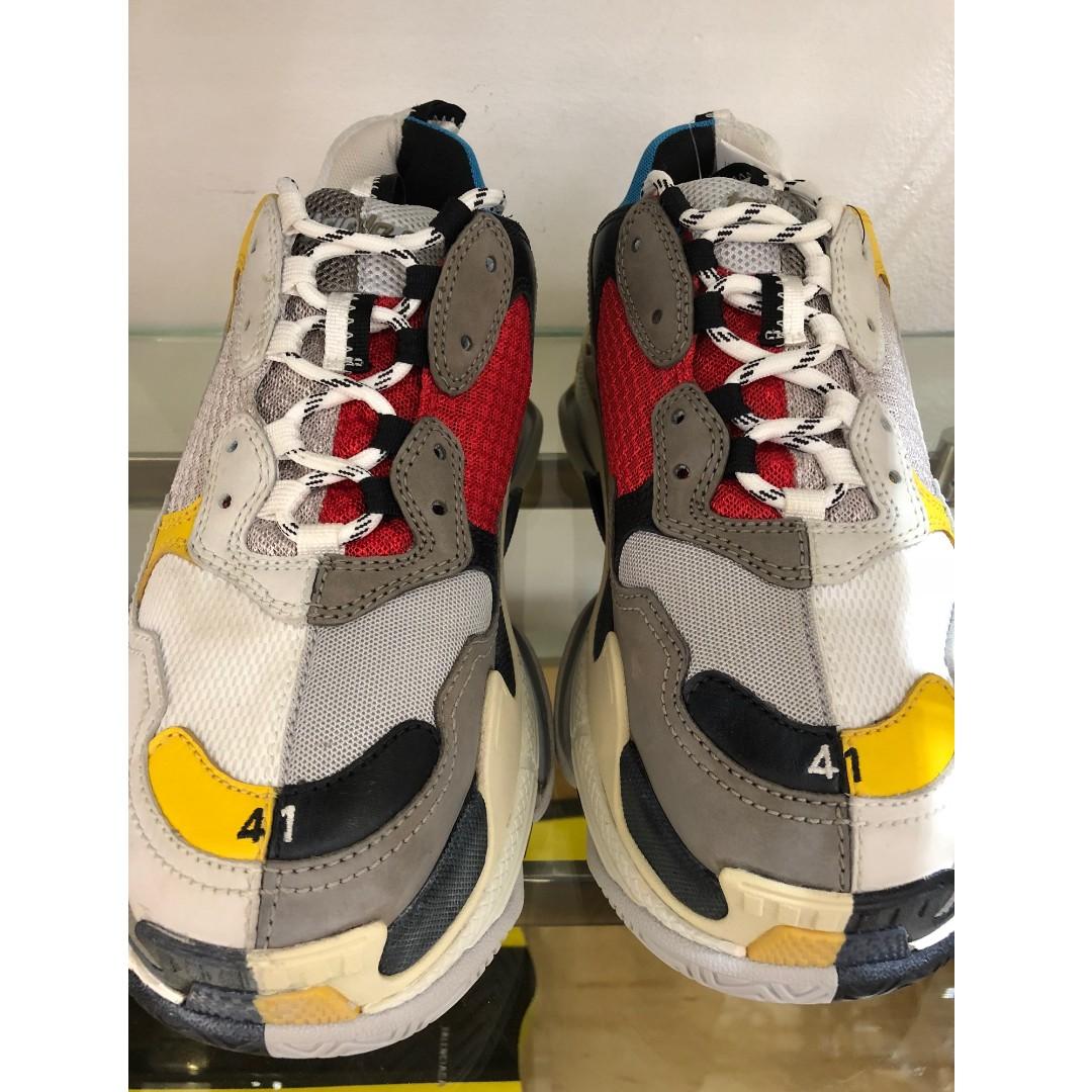 balenciaga triple s 50 euro