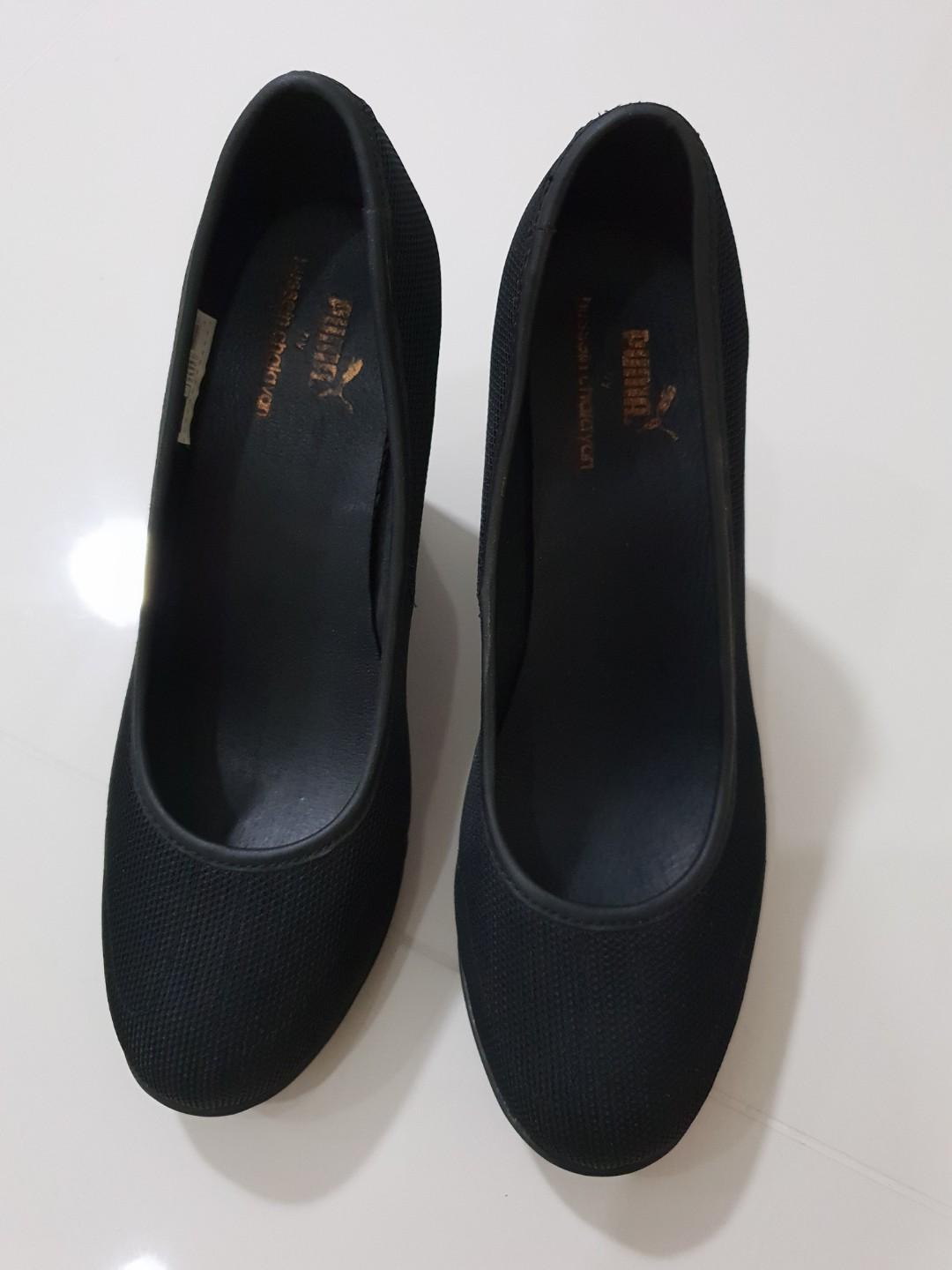 puma black shoes price