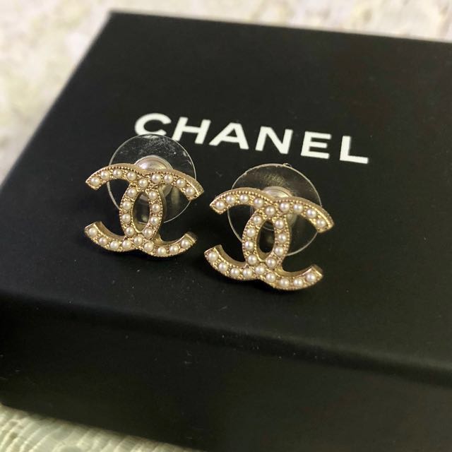 Brand New Chanel Earrings Studs Clic With Receipt Luxury Brand New Chanel Earrings Studs Clic With Receipt Luxury Accessories On Carou