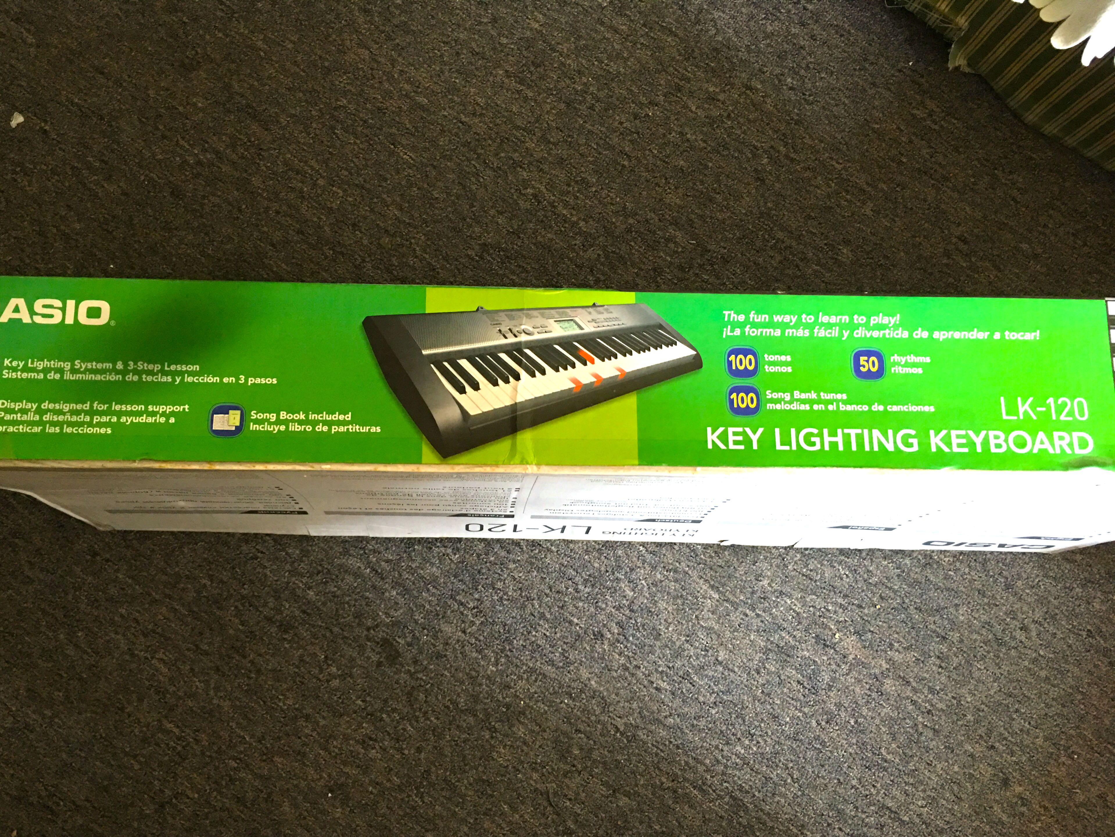 Casio musical keyboard, Hobbies & Toys, Music & Media, Musical