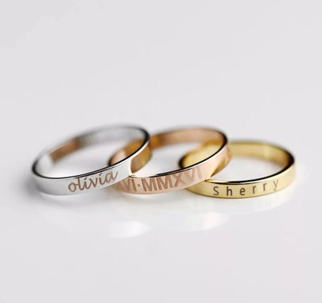 Gold ring hotsell with name engraved