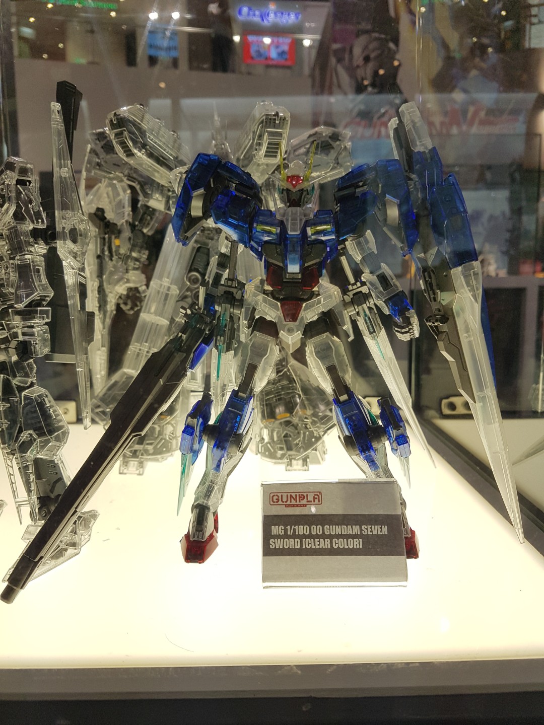 Expo 18 Mg 1 100 00 Gundam Seven Sword Clear Color Hobbies Toys Toys Games On Carousell