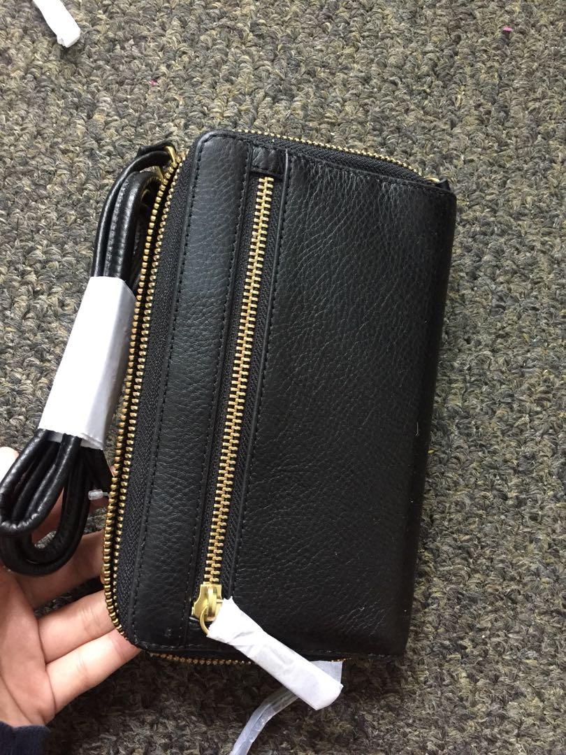 Fossil Raven Wallet Crossbody