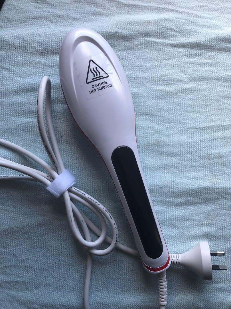 Instyler straight store away brush