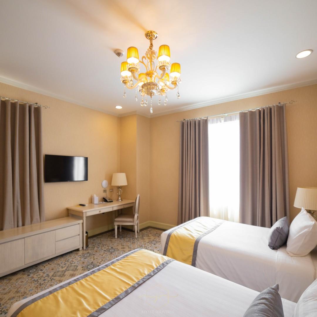 Interior Design Photography (Category: Lighting & Studio Equipment) located in Manila. Submitted by ponggrapista (Listing ID 195029791, Image 3). Description: Hi, This is Jayvee a freelance photographer from jvphotography Philippines. We cater/offer high-quality images that will be taken from your facilities and rooms that you can use for your website gallery, social media, tarpaulin, banner or magazine. If you are looking for interior photograph