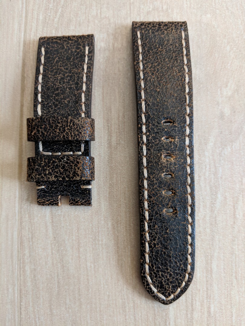 Cracked leather watch strap shop