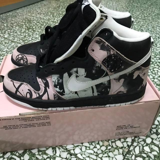 nike unkle