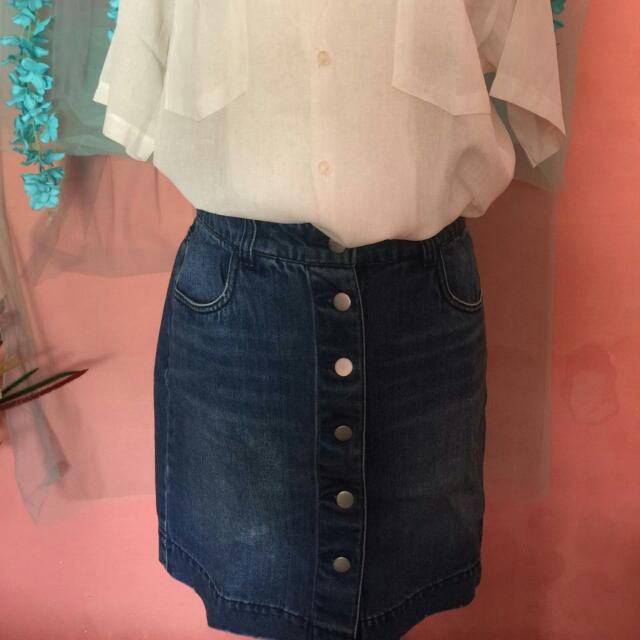 Preloved Rok Jeans H M Fesyen Wanita Pakaian Wanita Bawahan Di Carousell