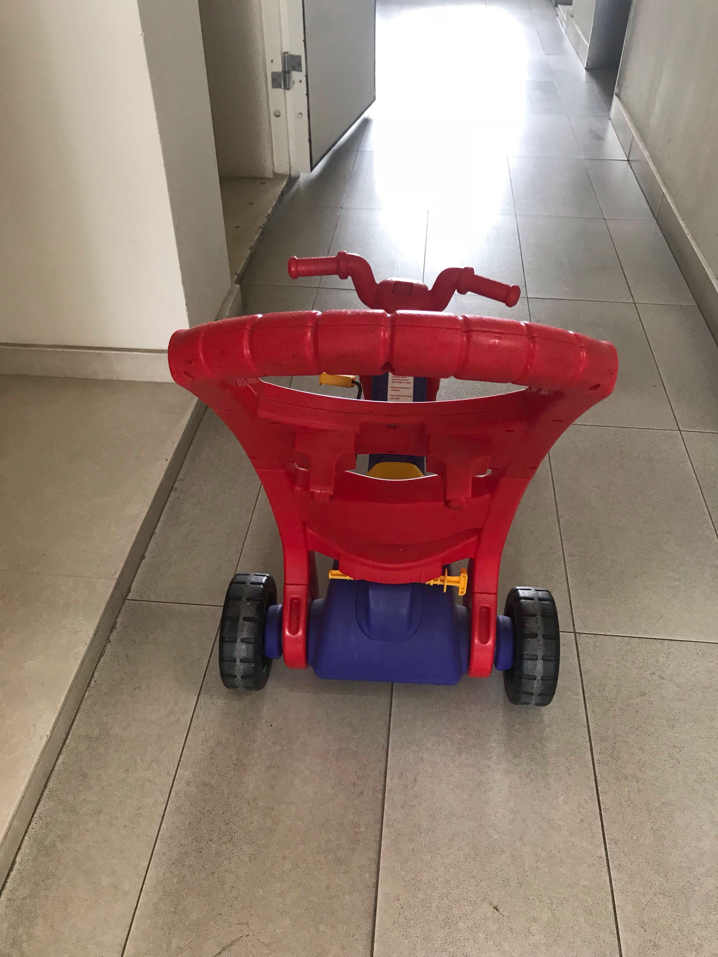 PRICED TO CLEAR Fisher Price Rock n Roll Ride trike, Babies & Kids