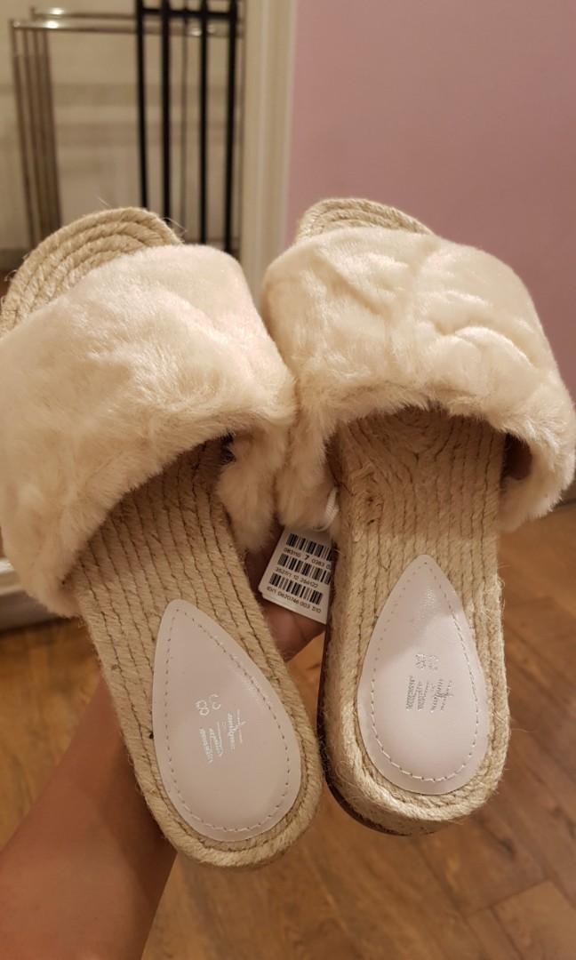 Sandal best sale bulu h&m