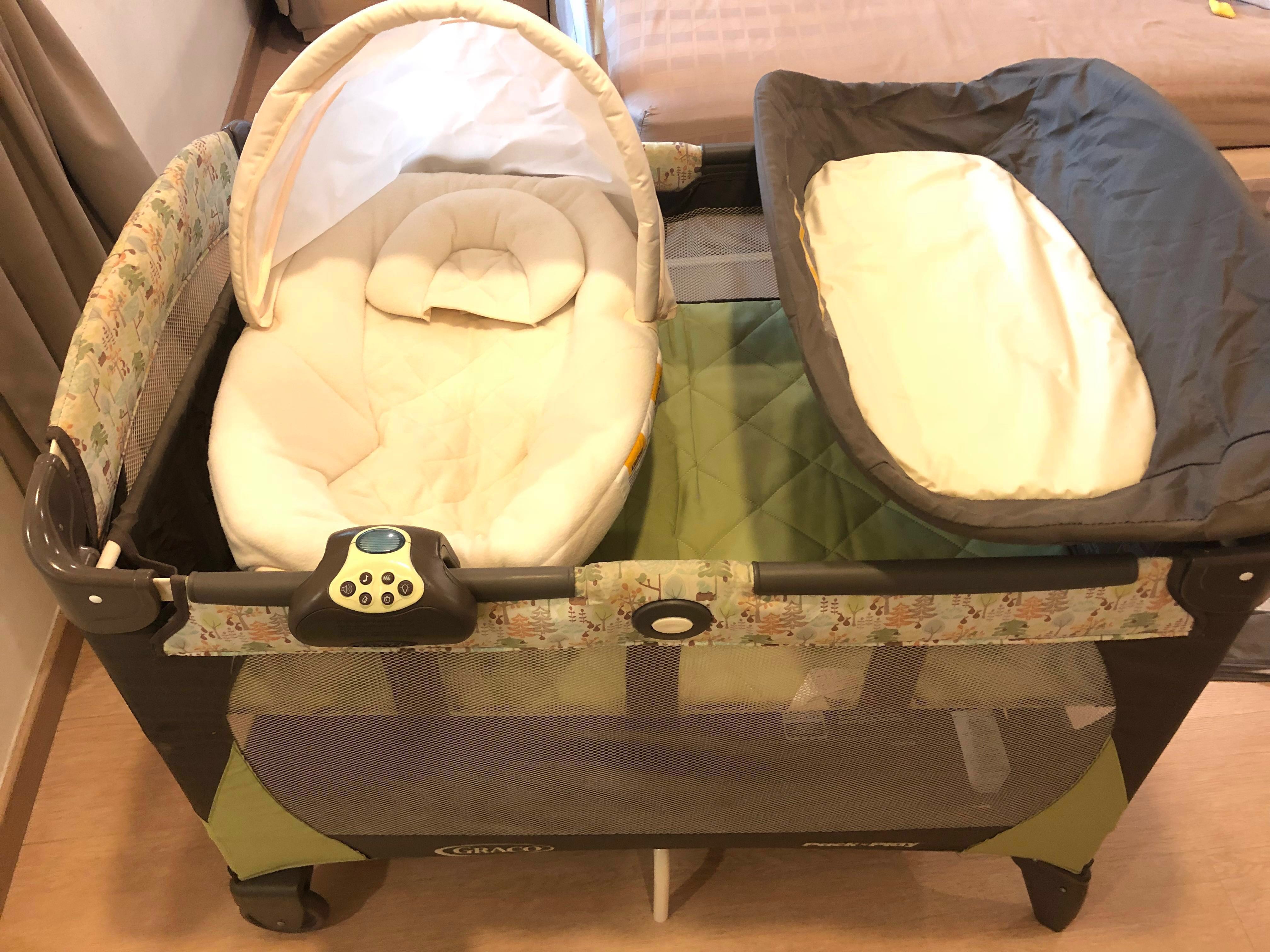 Used Graco Pack n play newborn napper station, Babies & Kids, Baby