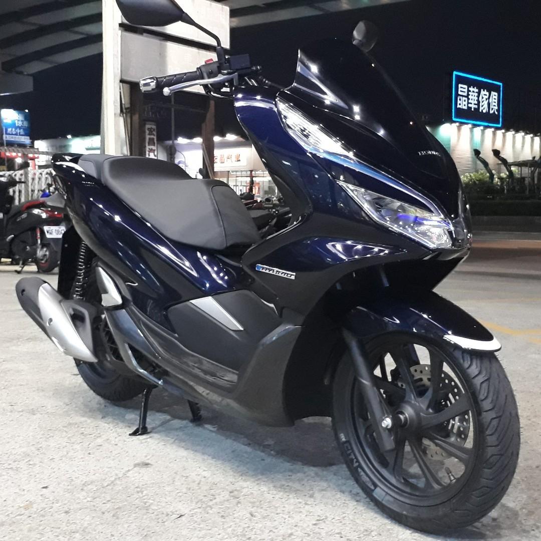 18 Honda Pcx 125 Hybrid 省油長途的熱銷車 機車 新車在旋轉拍賣