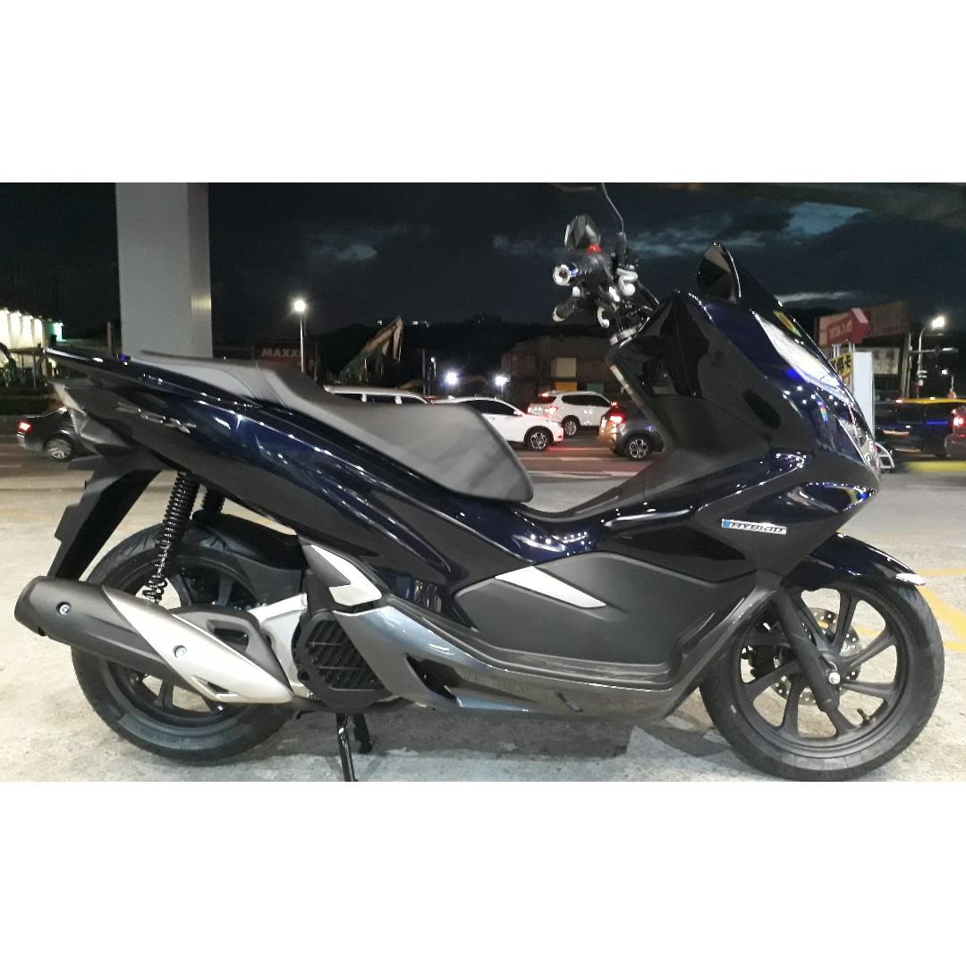 18 Honda Pcx 125 Hybrid 省油長途的熱銷車 機車 新車on Carousell