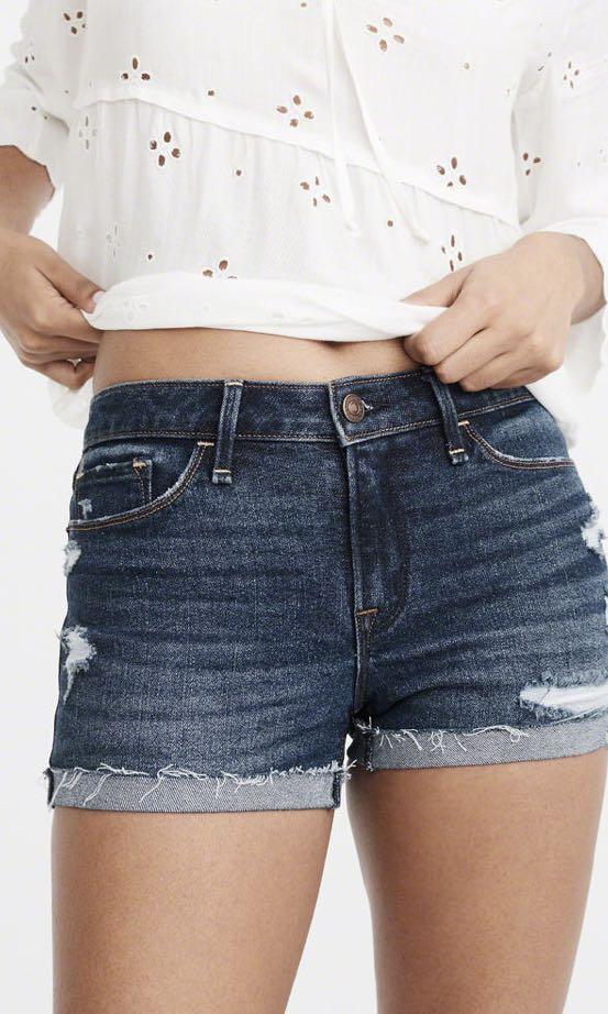 Abercrombie u0026 Fitch Low Rise Shorts, Women's Fashion, Bottoms, Jeans u0026  Leggings on Carousell