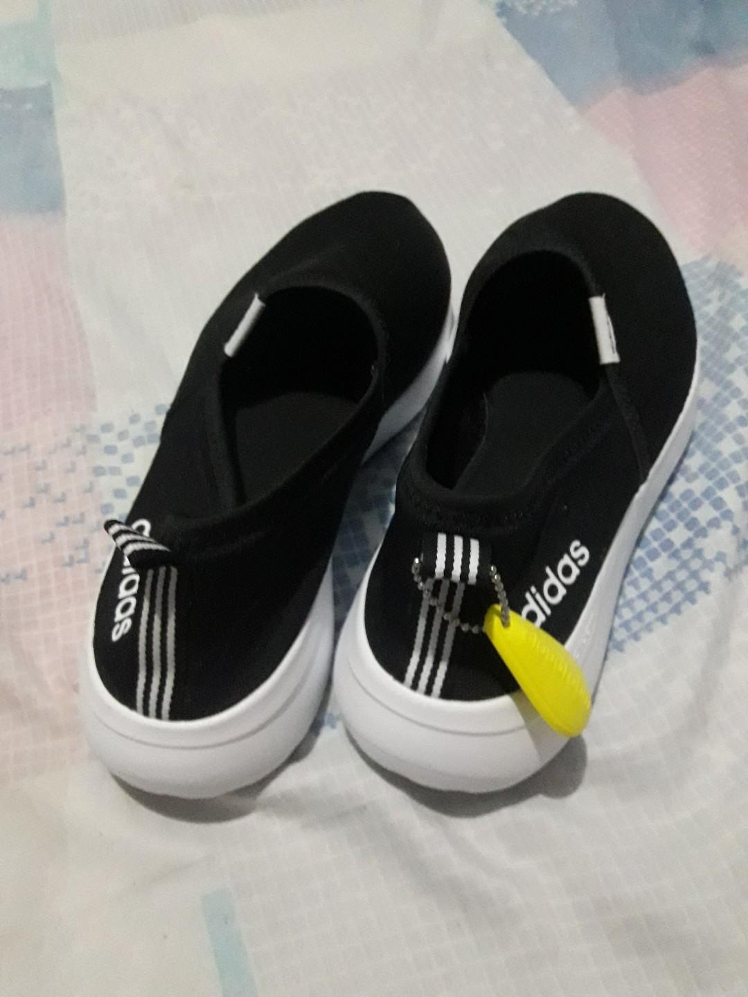 Adidas Neo Women s Lite Racer Slip On Casual Sneaker
