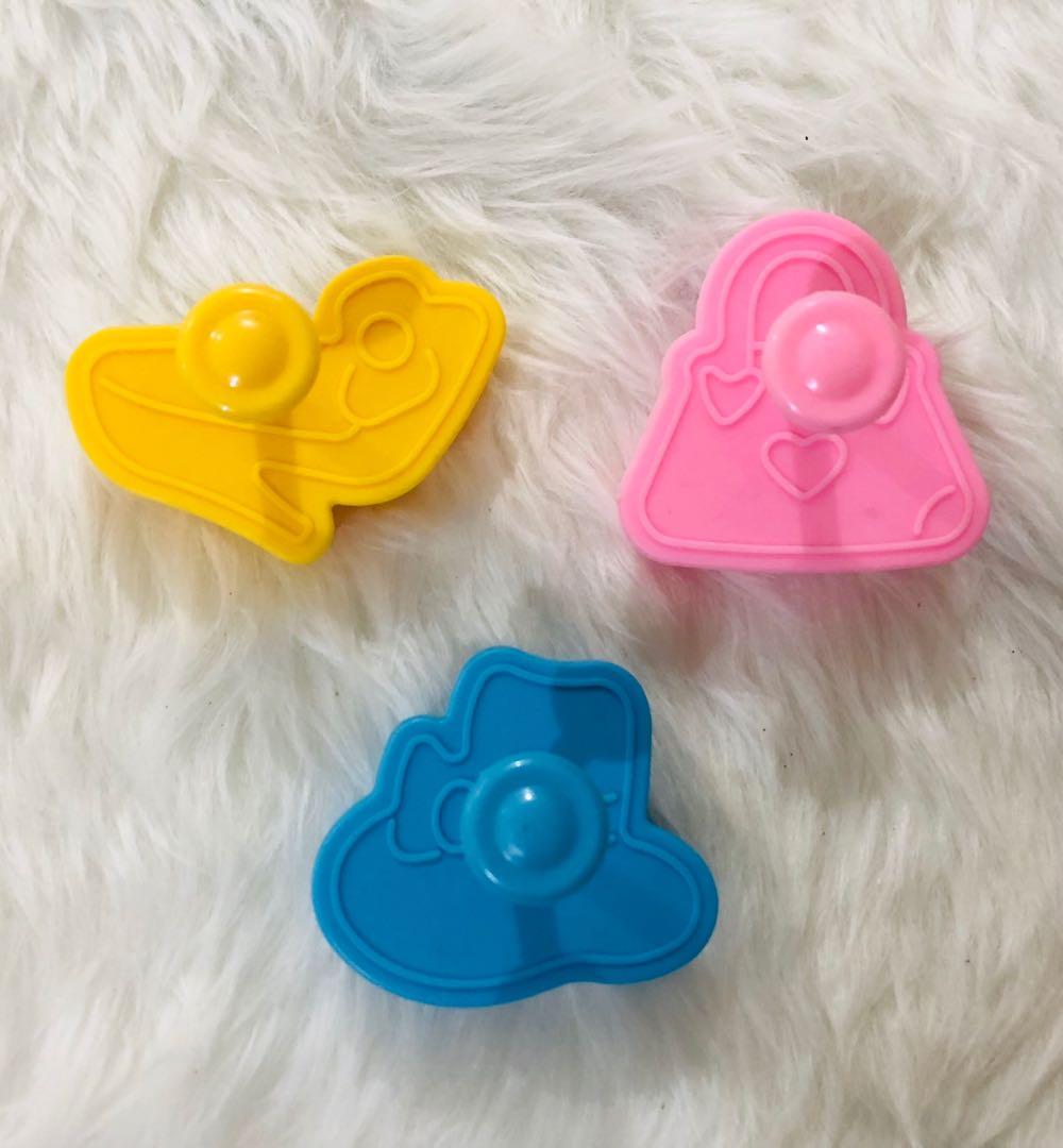 Bento Tools - 25 Accessories (Category: Cookware & Accessories) located in Pasig City. Submitted by shoptostuff (Listing ID 195248689, Image 1). Description: .