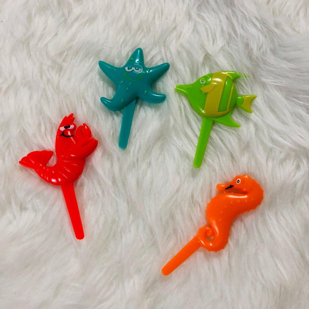 Bento Tools: Picks 2 (Category: Bakeware) located in Pasig City. Submitted by shoptostuff (Listing ID 195249276, Image 1). Description: .