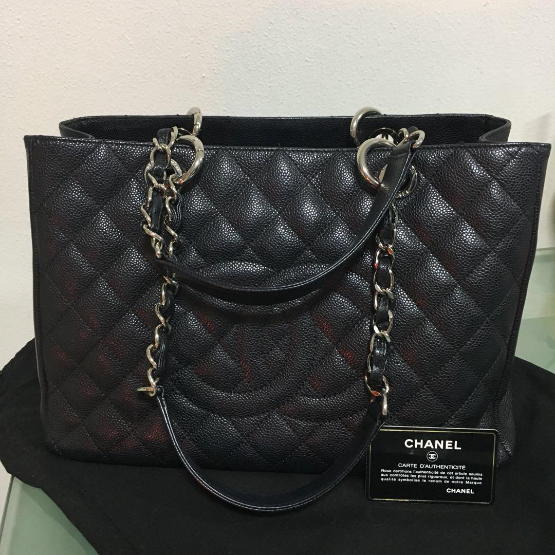 🦄 AUTHENTIC CHANEL GST GHW CAVIAR , Luxury, Bags & Wallets on Carousell