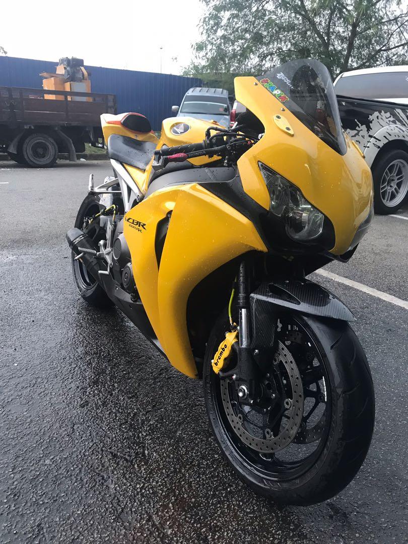 Cbr1000rr yellow new arrivals