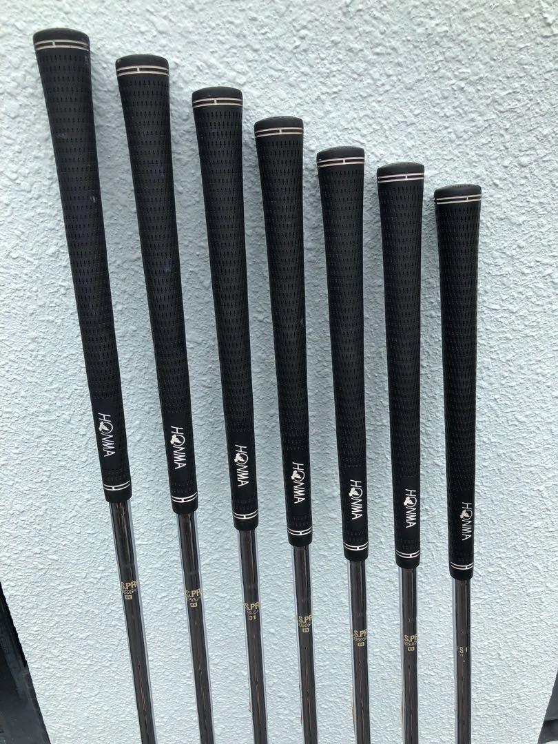 Set De Fers De Golf HONMA BERES IS-01 2 Étoiles ★★ Pour Gaucher - 7 Clubs (7-SW) - Graphite - Occasion